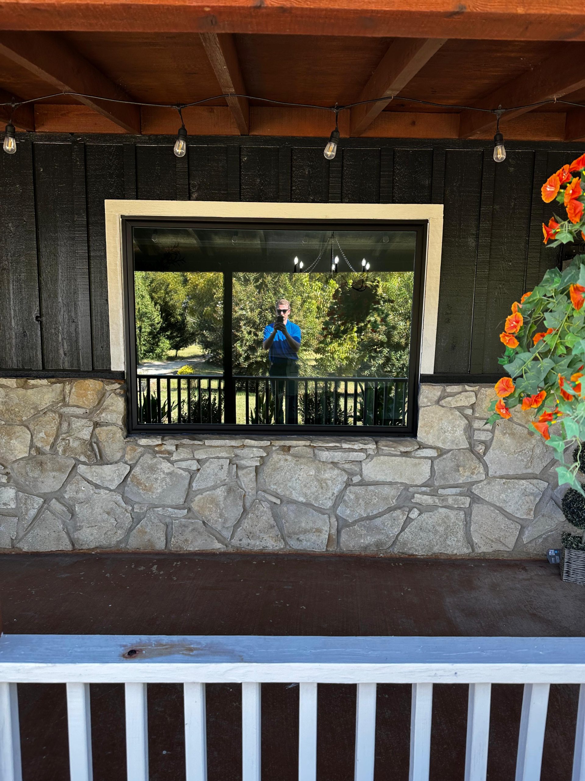 B&K Windows premium glass panel installation – custom design for stylish and durable interiors